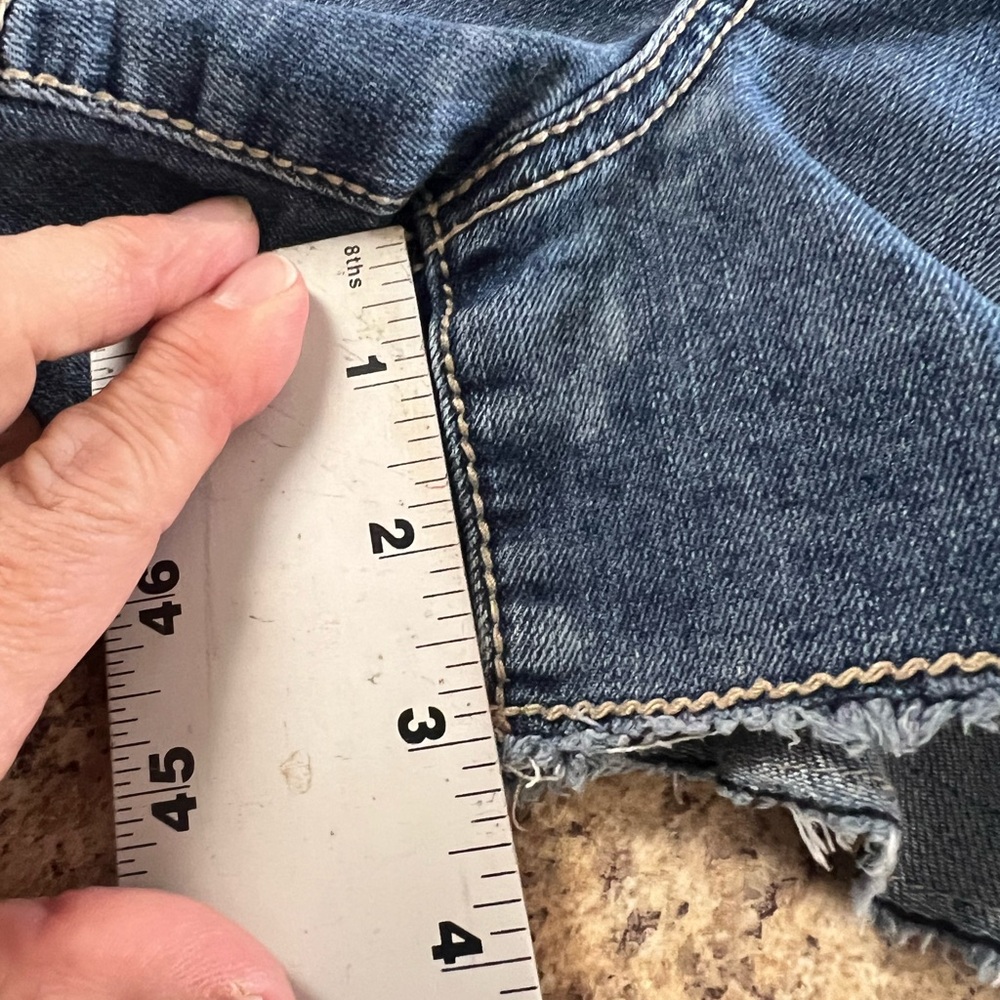 Maurices Distressed worn frayed Blue Denim Shorts - Picture 7 of 9